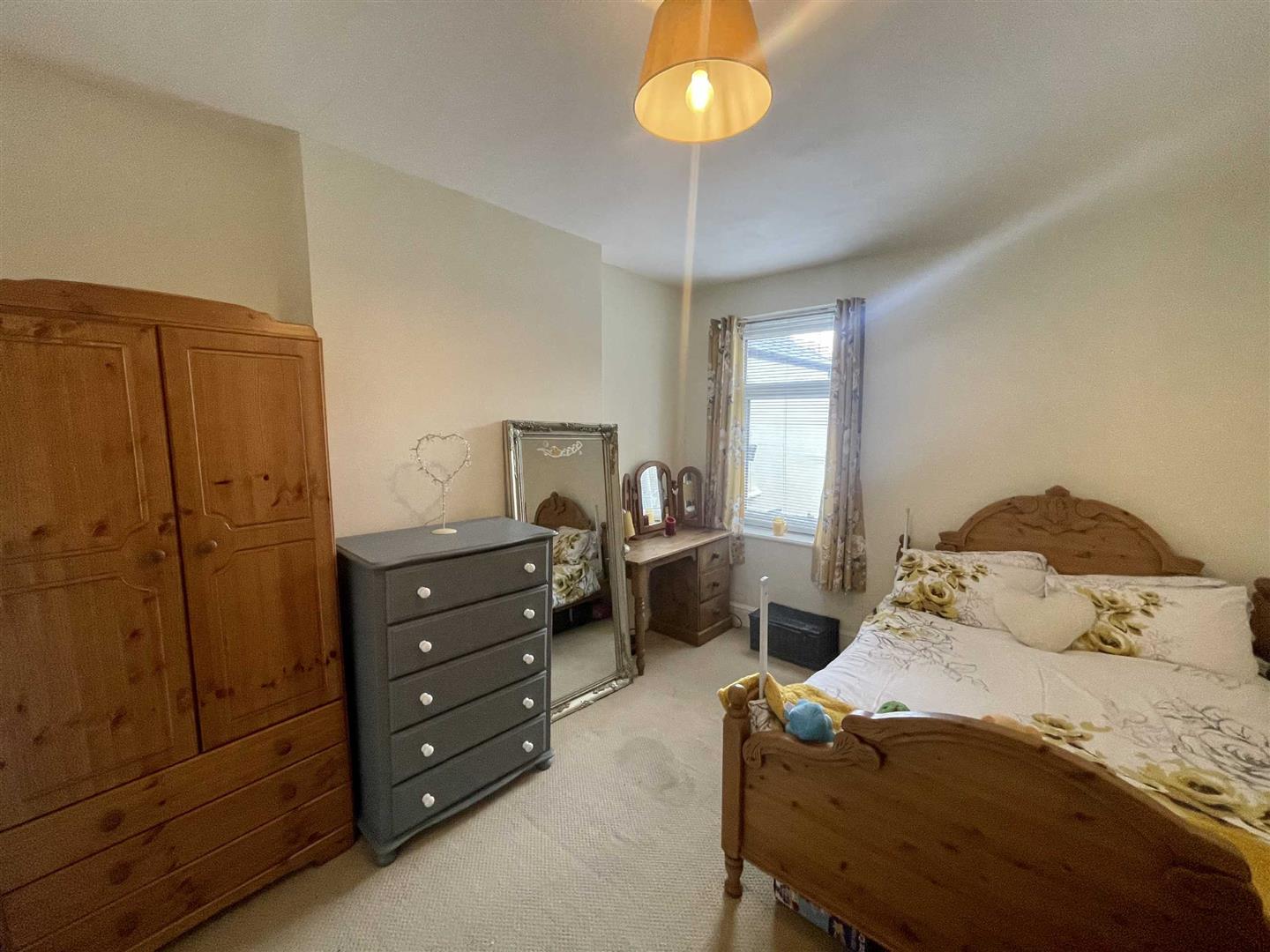 Kingsland Crescent, Barry Knights Estate Agents